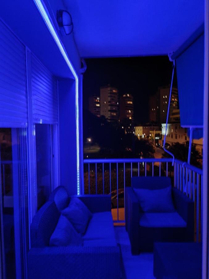 Apartamento Primera Linea De Playa Torremolinos Luaran gambar