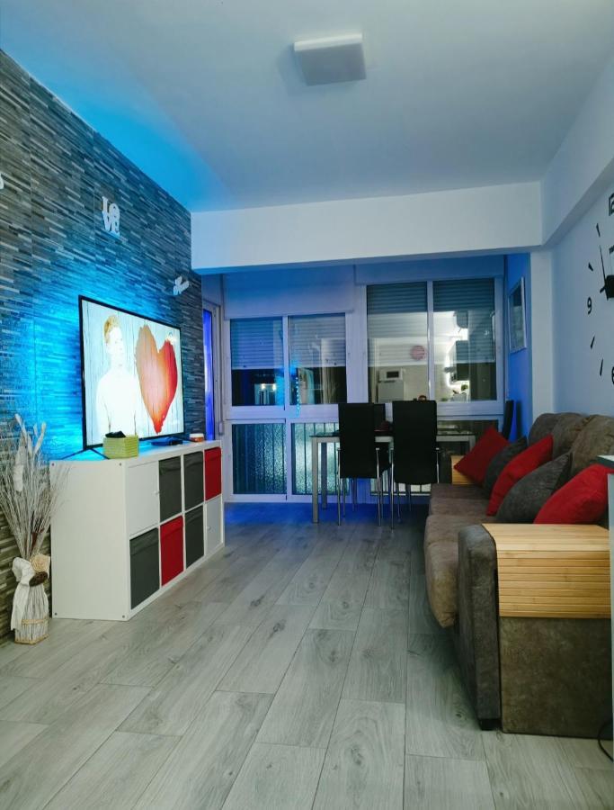 Apartamento Primera Linea De Playa Torremolinos Luaran gambar