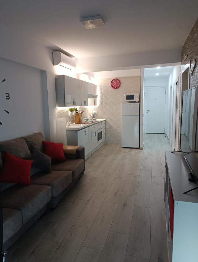 Apartamento Primera Linea De Playa Torremolinos Luaran gambar