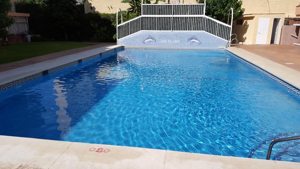 Apartamento Primera Linea De Playa Torremolinos Luaran gambar
