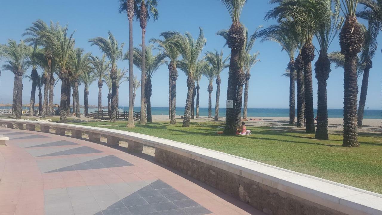 Apartamento Primera Linea De Playa Torremolinos Luaran gambar